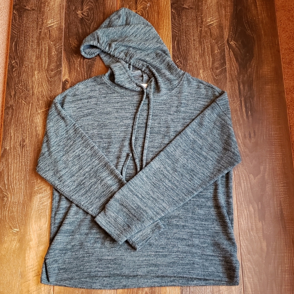 LONG SLEEVED SHIRT